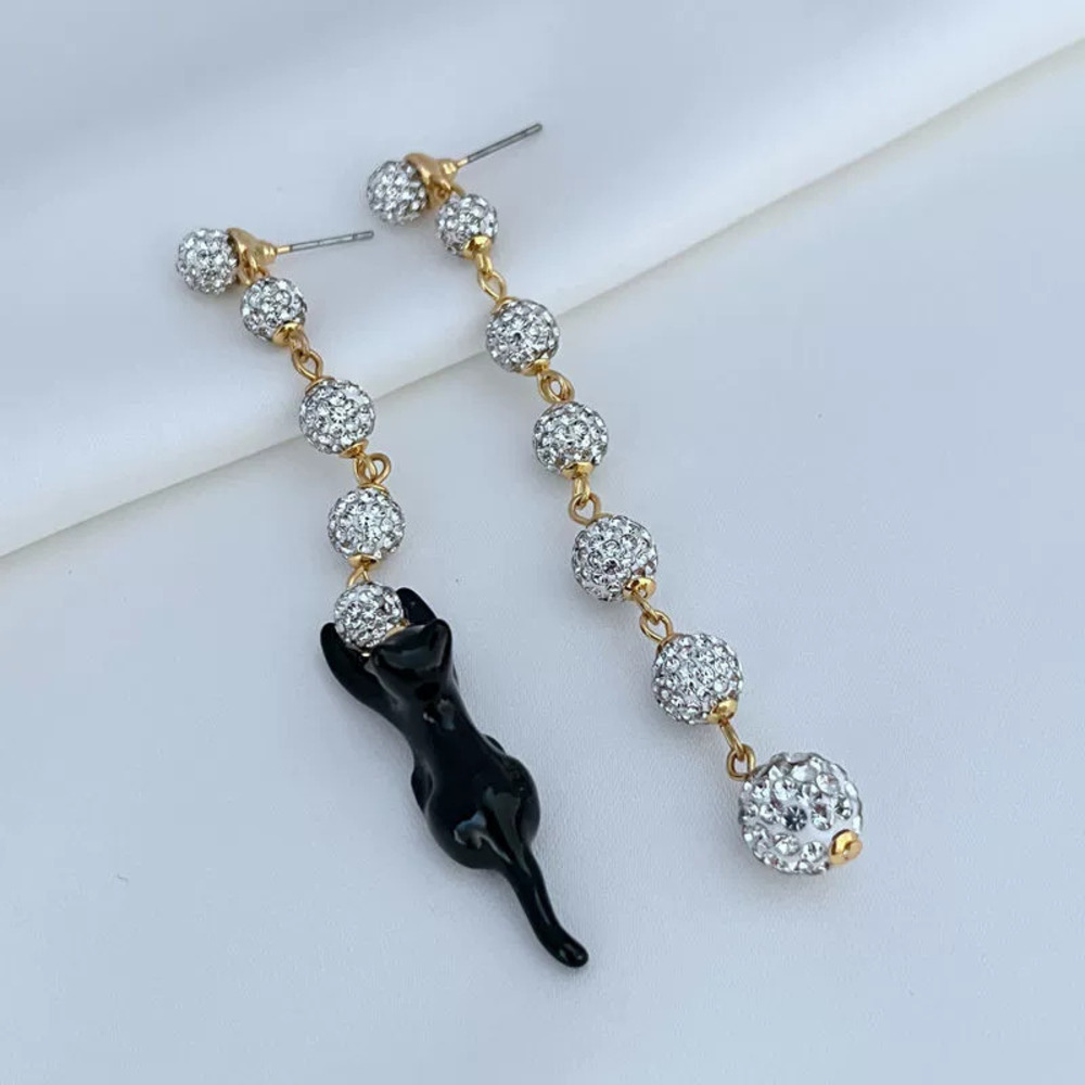 Kendra Scott Cat Holding Round Ball Zircon Earrings